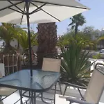 Duplex -the Sunny Hut - Swimming Pool - Free Wifi & Ac- Marinas *
