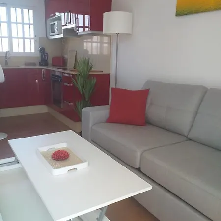 Duplex -the Sunny Hut - Swimming Pool - Free Wifi & Ac- Marinas *